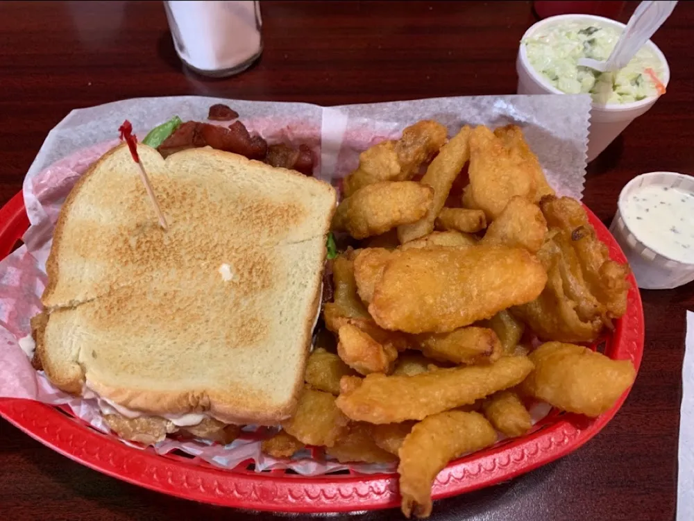 Chicken Breast Bacon Lettuce and Tomato