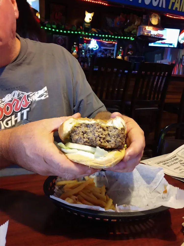 Tilton Hilton Hamburger